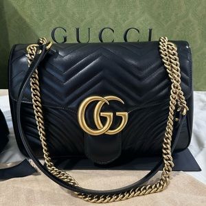 Gucci Marmont Shoulder Bag- Sz- Medium- BRAND NEW- worn twice- 100000% authentic